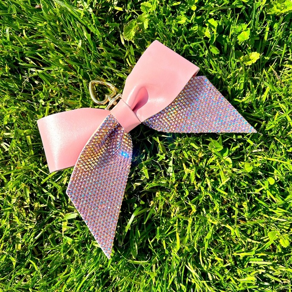 Simply Gilded Glass Crystal Rhinestone Jumbo Pink Clip On - Picture 6 of 7